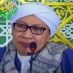 Buya Yahya yang memiliki nama asli Yahya Zainul Ma’arif Jamzuri ini lahir dan menganyam pendidikandi Blitar