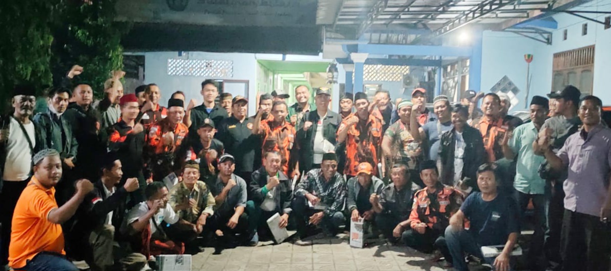 Pengurus Anak Cabang (PAC) PP Kabupaten Jombang berkumpul di rumah ketua MPC PP Jombang.