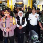 Pastikan Kesiapan Arus Mudik, Kapolri Bersama Panglima TNI Tinjau Pos Pelayanan Terpadu di Terminal Purabaya