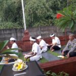 Pura Kertha Bumi Bhayangkara Gelar Ibadah Tumpek Wayang