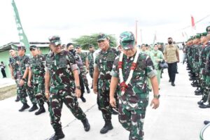 KASAD Tinjau Perkembangan Pembangunan Yonif 516/CY Wedoroanom Gresik
