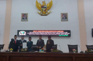 Rapat Paripurna DPRD Sampang Tentang LKPJ Bupati Tahun 2022, Ini Rekomendasinya