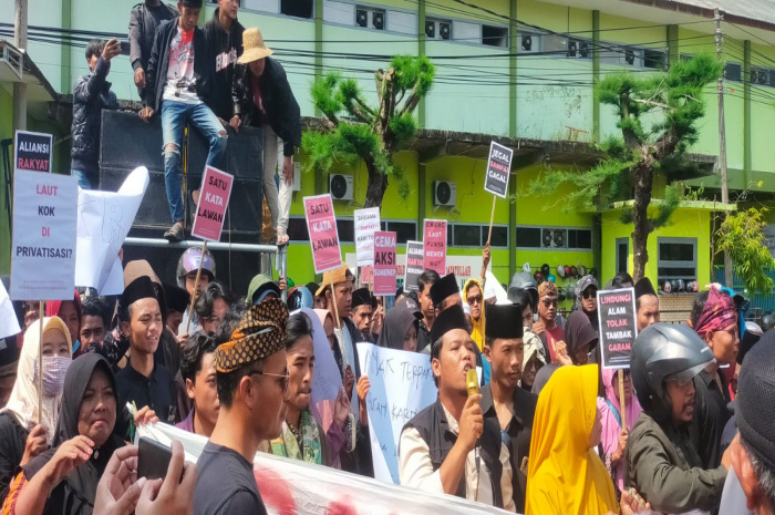 Usai Demo BPN, Warga Desa Gersik Putih Desak Bupati Sumenep Periksa Kades Mohab