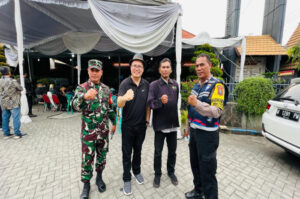 Polresta Sidoarjo Gelar Pengamanan Gereja Pastikan Ibadah Umat Nasrani Aman Polresta Sidoarjo Gelar Pengamanan Gereja Pastikan Ibadah Umat Nasrani Aman