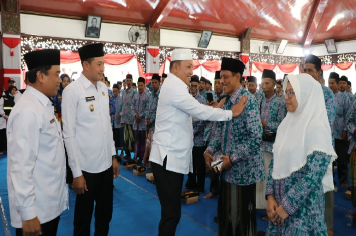 Pembekalan Bupati Sampang Pada CJH