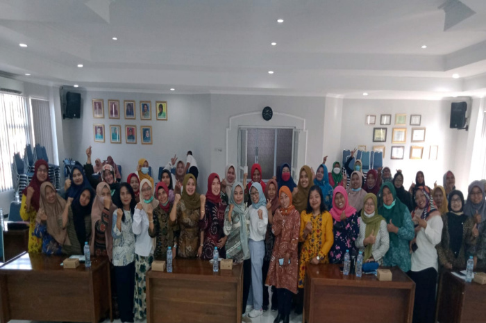 Kader Surabaya Hebat Dibekali Teknik Komunikasi Antar Personal Cegah Infodemik