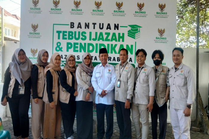 Baznas Kota Surabaya Gelar Program Tebus Ijazah dan Pendidikan