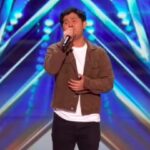 Cakra Khan membuat jagat dunia maya terkesima karena saat tampil di ajang ajang pencarian bakat America's Got Talent ia menunjukan kualitasnya sebagai penyanyi.