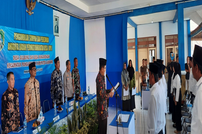 Pemkab Sampang Resmi Melantik Anggota BPD Desa Pangarengan dan Gulbung