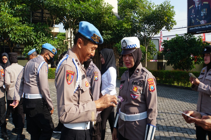 Propam Polresta Sidoarjo Laksanakan Gaktiblin Bagi Anggota Polwan