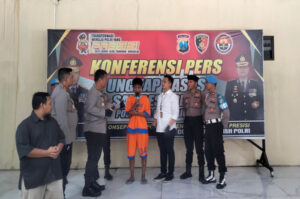 Satreskrim Polresta Sidoarjo Amankan 3 Pemuda Pembawa Sajam