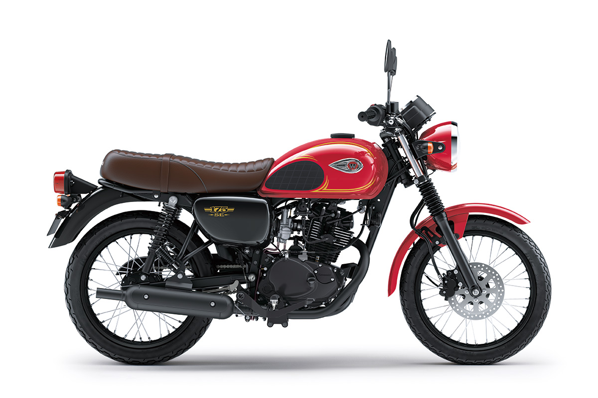 PT Kawasaki Motor Indonesia (KMI) resmi meluncurkan model retro terbaru 24 Model Year, W175 SE dan W175 AFCÉ.