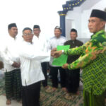 Kepala Desa Buncitan Mujiono, melakukan serah terima dan sekaligus meresmikan Mushola Wakaf Al Muhajirin