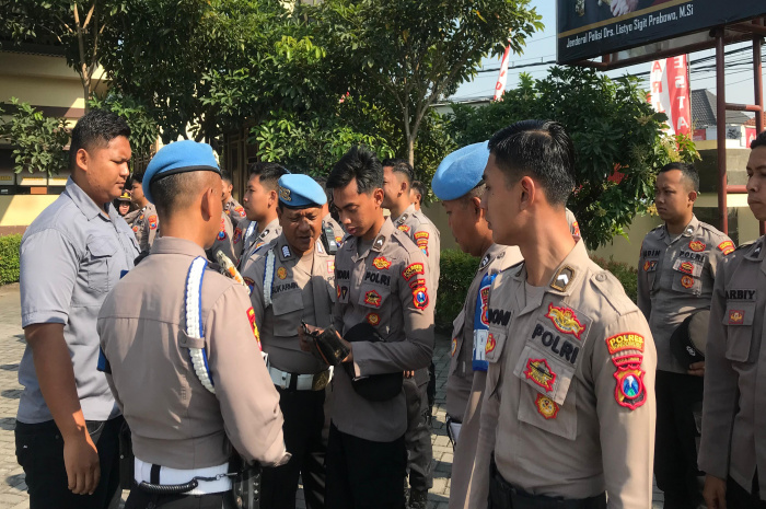 Divisi Propam Cek Sikap Tampang Anggota Polresta Sidoarjo