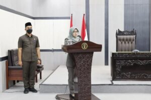 Bupati Blitar Sampaikan Ranperda Perubahan APBD 2023 Bupati Blitar Sampaikan Ranperda Perubahan APBD 2023