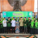 Bupati Blitar Rini Syarifah lepas pemberangkatan Kafilah asal Kabupaten Blitar pada Musabaqah Tilawatil Qur'an (MTQ) ke 30 di Kota Pasuruhan.