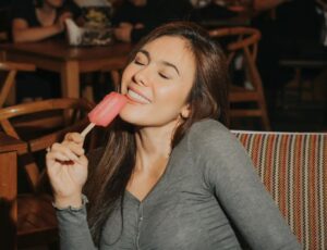 Menkominfo Jadikan Wulan Guritno Duta Anti Judi Online