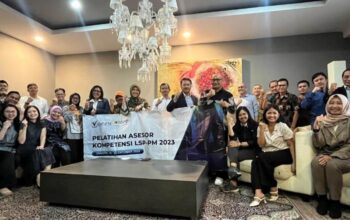 Gambar : Foto Bersama Pelatihan Asesor Kompetensi Pasar Modal  Jakarta, (16/10/23). (Doc. PROPAMI)