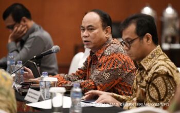 Menteri Komunikasi dan Informatika (Menkominfo) Budi Arie Setiadi menyebut kalau perputaran uang judi online di Indonesia
