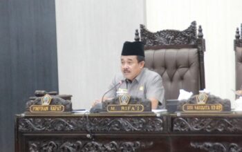Wakil Ketua DPRD Blitar M Rifai menggatakan, usulan hak angket harus dilakukan melalui mekanisme yang sesuai dengan tata tertib DPRD.