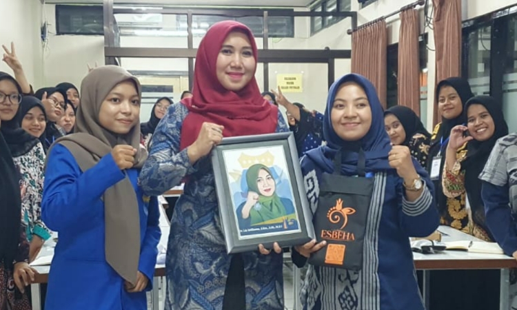 Alumni PMII sekaligus Aktivis Gerakan '98, Mubarok menilai banyak kader perempuan PMII sudah layak tampil bertarung di kancah politik.
