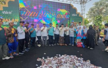 Ning Lia Apresiasi Kontribusi Kemenag Jatim Saat Jalan Santai Hari Santri