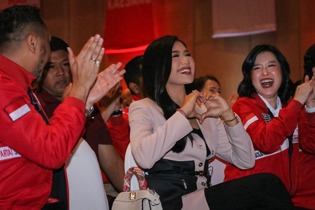 Erina Gudono istri Kaesang Pangarep menuliskan curahan hatinya di media sosial terkait proses bergabungnya sang suami ke PSI.