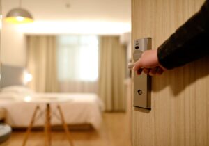 Ajak Istri Orang ke Hotel, Oknum Wakil Ketua DPRD Nias Utara Dilaporkan ke Polda Sumut