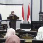 Bupati Blitar, Rini Syarifah hadiri Rapat Paripurna DPRD Kabupaten Blitar di Graha Paripurna DPRD Kabupaten Blitar pada Sabtu, 30 September 2023.