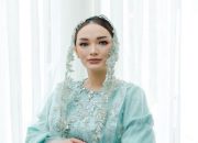 Zaskia Gotik Putuskan Pakai Hijab Gara-gara?