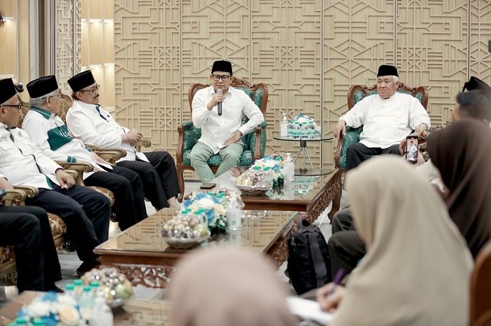 Dapat dukungan dari Mantan Ketua Umum PP Muhammadiyah Din Syamsuddin, cawapres Muhaimin Iskandar alias Cak Imin sambut positif.