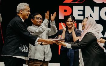 Yenny Wahid sebut alasan pihaknya memutuskan memutuskan memberikan dukungan kepada pasangan Ganjar Pranowo-Mahfud MD.