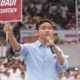 Bakal cawapres pendamping Prabowo Subianto, Gibran Rakabuming Raka dikirimi surat oleh Dewan Pimpinan Cabang (DPC) PDIP Surakarta.