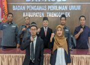 Bawaslu Trenggalek Lantik 2 PAW Panwascam Durenan dan Karangan