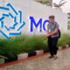 Salah satu peserta UKW saat mengunjungi Malang Creative Center (MCC)
