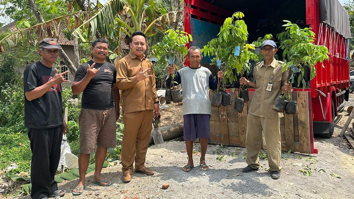 Kelompok Tani di Nogosari Boyolali Terima Bantuan Bibit Kelengkeng