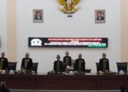 DPRD Sampang Gunakan Baju Adat dan Bahasa Madura Saat Rapat Paripurna