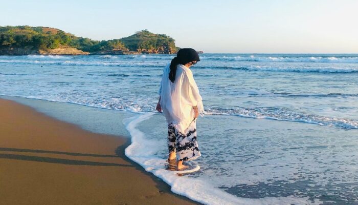 Keunikan Pantai Serang Blitar, Daya Tarik Hingga Rutenya