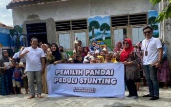 Pemuda Pemilih Pandai Banten Bagikan Ribuan Telur Kepada Warga untuk Cegah Stunting