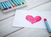 Dibalik Bunga dan Cokelat: Asal-usul dan Sejarah Hari Valentine Dibalik Bunga dan Cokelat: Asal-usul dan Sejarah Hari Valentine