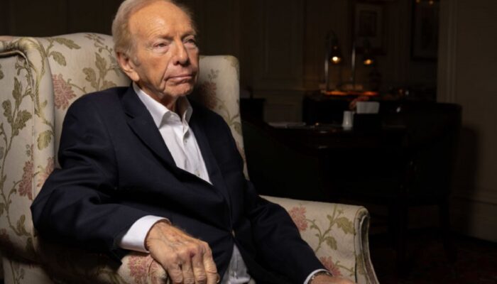 Joe Lieberman Mantan Senator AS yang Pro-Israel Tutup Usia pada 82 Tahun