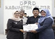 Bupati Blitar Sampaikan Laporan Ranperda APBD Tahun 2023 Bupati Blitar Sampaikan Laporan Ranperda APBD Tahun 2023