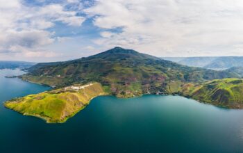 Kecantikan Tersembunyi di Samosir, Destinasi Wisata yang Bikin Kagum