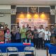 DR. Koen Irianto Uripan saat memberikan sosialisasi dan edukasi kepada masyarakat terkait prilaku hidup bersih dan sehat dengan tidak BABS dan mulai pemakaian jamban sehat di setiap rumah.