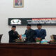 Wakil Ketua I DPRD Sampang Amin Arif Tirtana menerima nota penjelasan tentangn nota penjelasan Bupati Sampang terhadap raperda pertanggungjawaban pelaksanaan APBD tahun 2024.