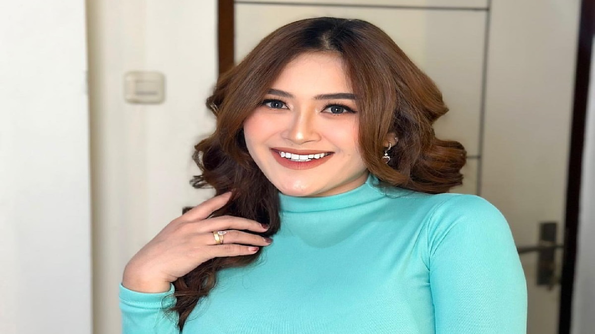 Shepin Misa Penyanyi Dangdut Asal Blitar Viral Usai Nyanyi Tresno Waranggono