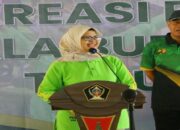 Buka Lomba Senam Kreasi Perwosi, Bupati Blitar: Senam Anti Galau Buka Lomba Senam Kreasi Perwosi, Bupati Blitar: Senam Anti Galau