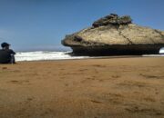 Wisata Blitar Pantai Jibring Satu Desa dengan Pantai Pudak