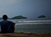 Pantai Peh Pulo Wisata Blitar Sajikan Pemandangan Gugusan Kepulauan