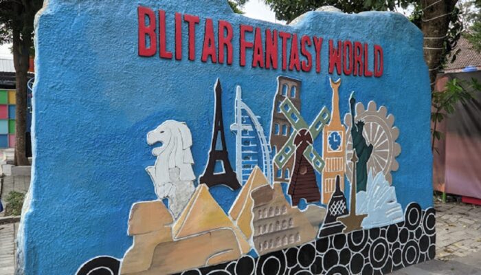 Blitar Fantasy World: Destinasi Wisata Edukasi dan Hiburan